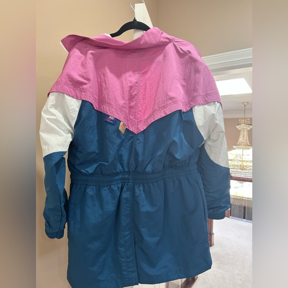 Nike wind breaker jacket - Picture 6 of 6